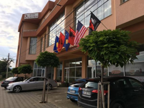 Отель Hotel Albatros  Prizren